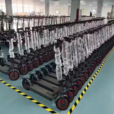 검은색 맞춤형 색상 8.5 인치 350w 전기 스쿠터 35 Km 장거리 및 6-8h 충전 시간